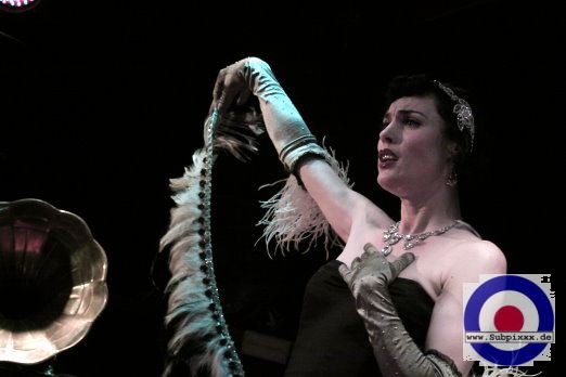 Miss Mama Ulita (D) Ballroom Goes Burlesque - Noels Ballroom Leipzig 17. September 2011 (6).JPG